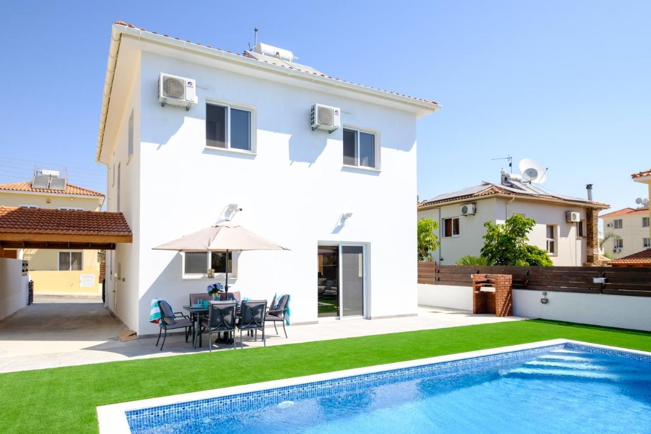 Voroklini Villa With Pool Larnaca Eksteriør billede
